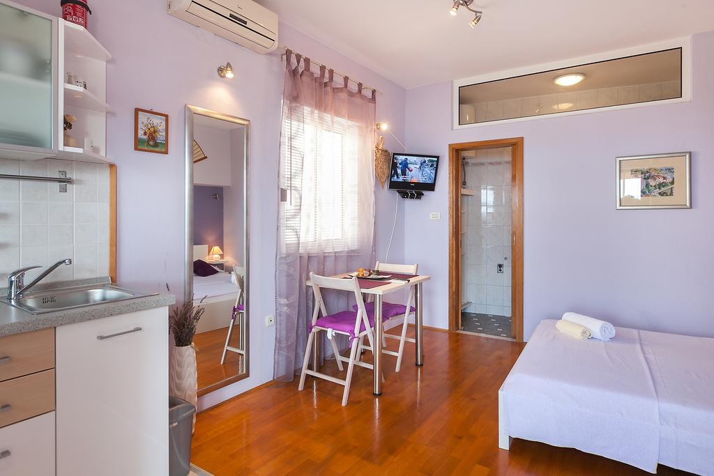 Studio Apartment Odak Подгора Экстерьер фото