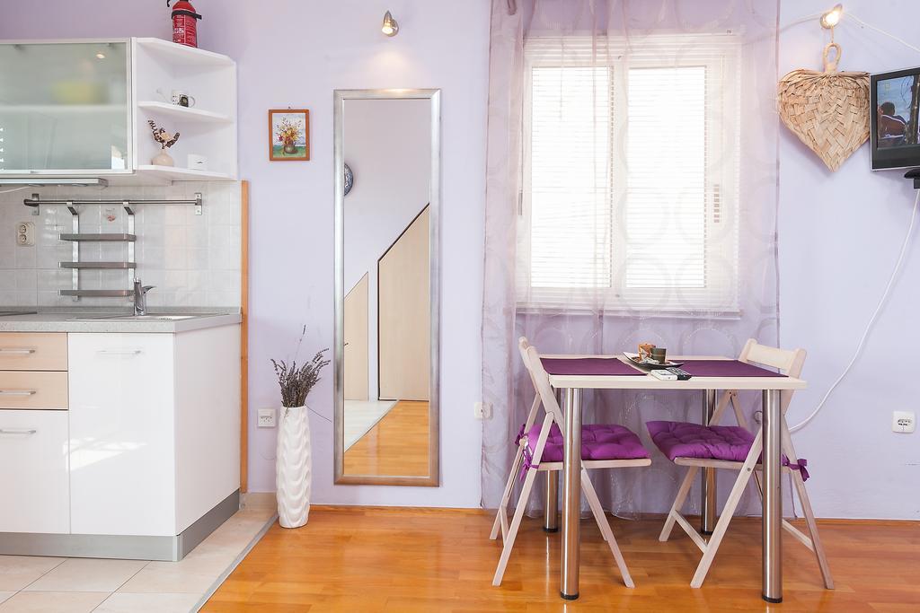 Studio Apartment Odak Подгора Экстерьер фото